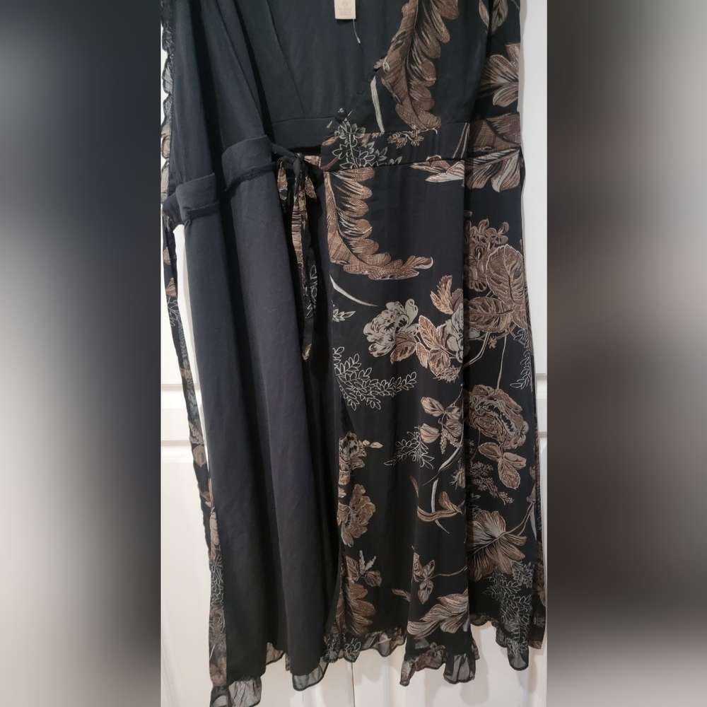 Dress - Picture 9 of 13